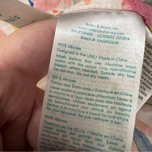 Aden + Anais Floral Print Swaddle Baby Blanket Scarf Nursing Coverup R2 - Picture 3 of 4